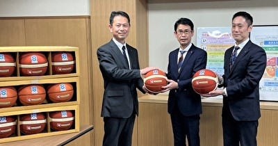 「レイクス・バスケットボール寄贈プロジェクト」彦根市教育委員会へバスケットボールを寄贈しました